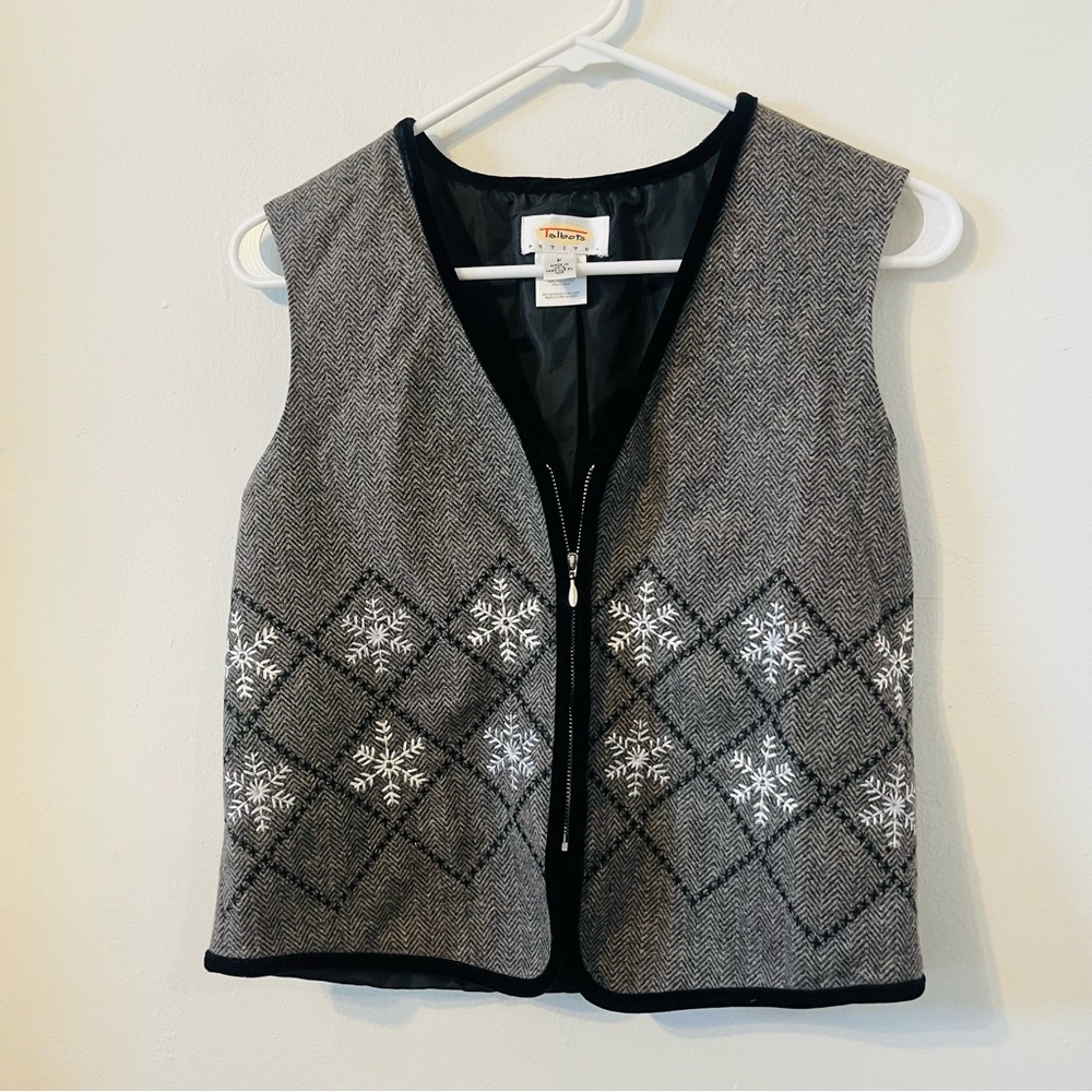 Talbots Petites Gray Wool Blend V- Neck  Zip Up Vest Size P Snowflakes Print